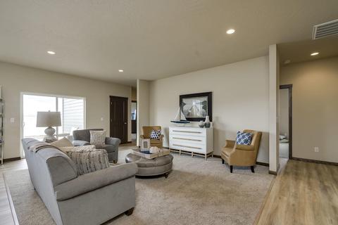 180 N Spindle St, Post Falls, ID 83854 photo 5