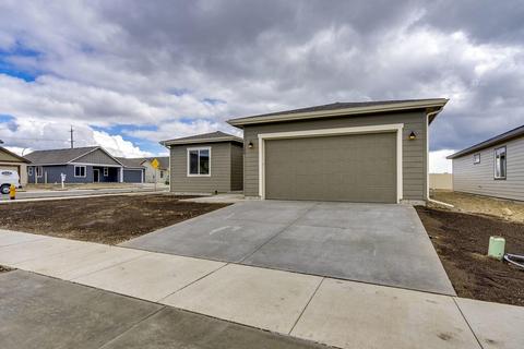 180 N Spindle St, Post Falls, ID 83854 photo 2