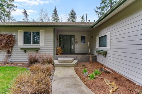 697 E Maxwell Dr, Hayden, ID 83835 photo 3