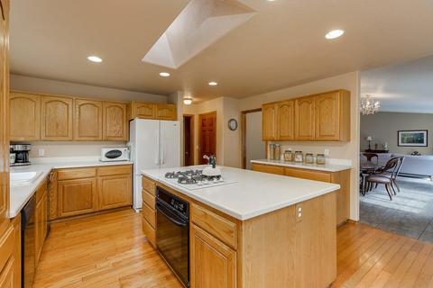 697 E Maxwell Dr, Hayden, ID 83835 photo 9