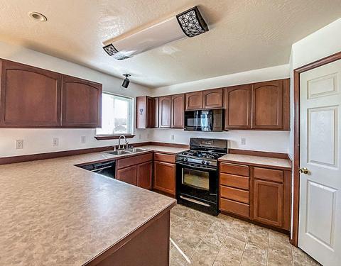 2461 N Sparrow Loop, Post Falls, ID 83854 photo 13