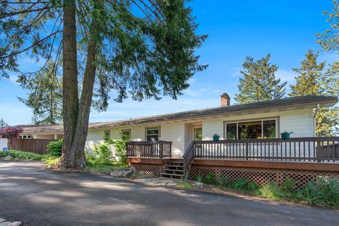 4456 W Upriver Dr Coeur D Alene Id 83814 35 Photos Mls 20 4711 Movoto