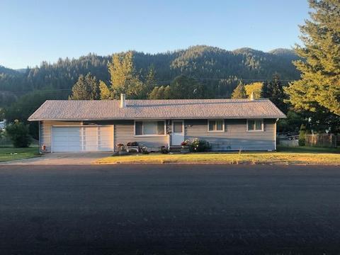 734 E Larch Ave, Osburn, ID 83849 photo 1