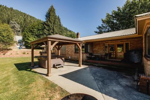 204 E Yellowstone Ave, Silverton, ID 83867 photo 35