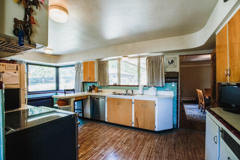 204 E Yellowstone Ave, Silverton, ID 83867 photo 11