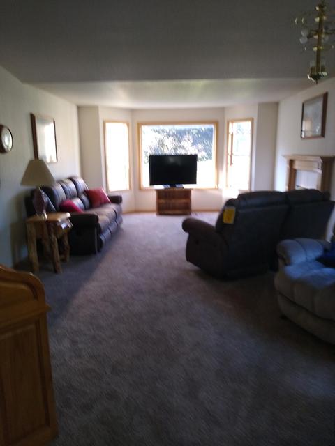 725 E Cloverleaf Dr, Hayden, ID 83835 photo 4