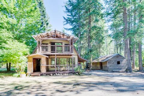 1477 Upper Pack River Rd, Sandpoint, ID 83864 photo 1