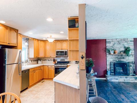 305 Fourth St, Pinehurst, ID 83850 photo 12