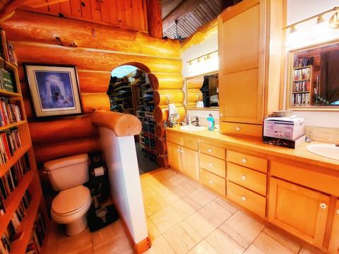 882 White Mountain Rd, Naples, ID 83847 photo 28