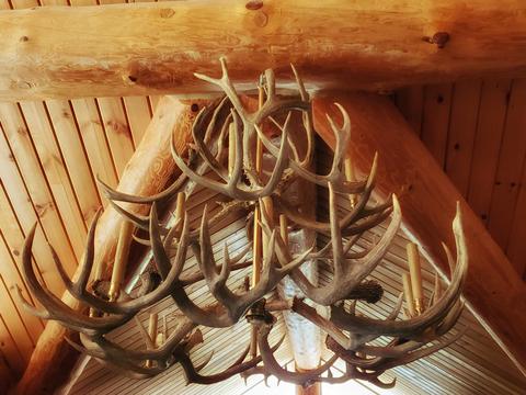 882 White Mountain Rd, Naples, ID 83847 photo 23