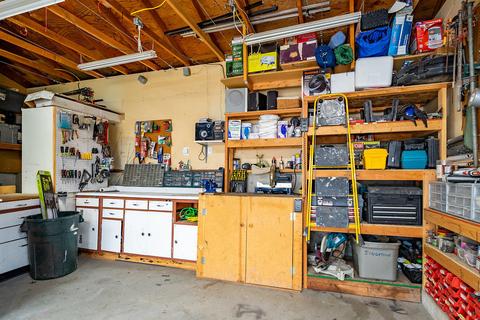 709 Larch Ave, Osburn, ID 83849 photo 12