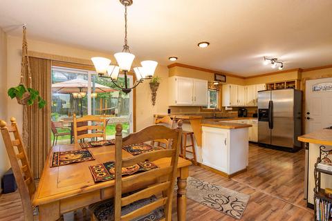 709 Larch Ave, Osburn, ID 83849 photo 17
