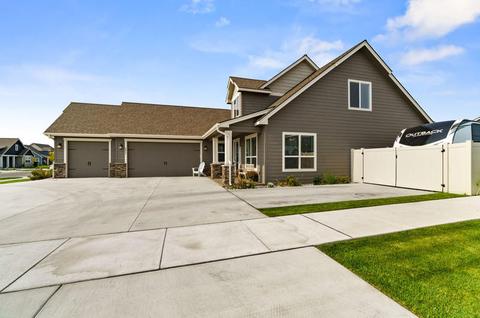 2937 N Cyprus Fox Loop, Post Falls, ID 83854 photo 2