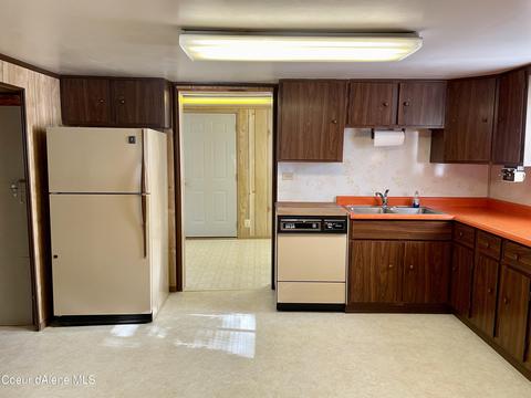 104 Main St, Pinehurst, ID 83850 photo 8