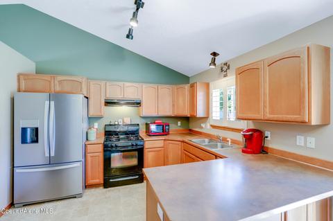2494 N Sparrow Loop, Post Falls, ID 83854 photo 12