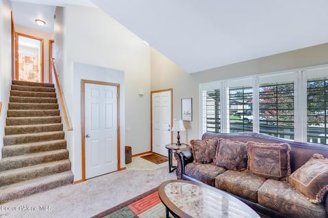 2494 N Sparrow Loop, Post Falls, ID 83854 photo 4