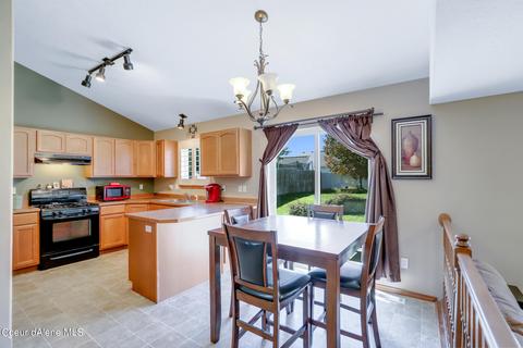 2494 N Sparrow Loop, Post Falls, ID 83854 photo 10