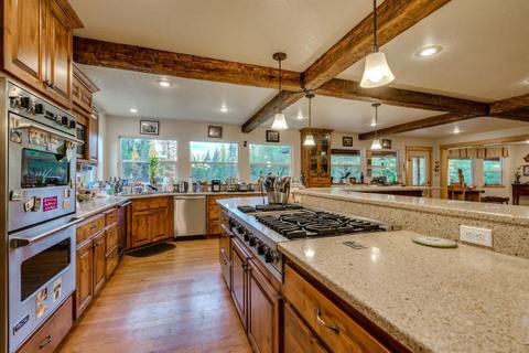 818 Shepherds Ln, Sandpoint, ID 83864 photo 11