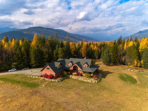 818 Shepherds Ln, Sandpoint, ID 83864 photo 2