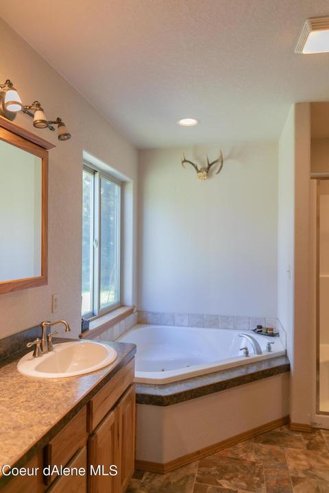 850 Cedar Spgs, Sandpoint, ID 83864 photo 19