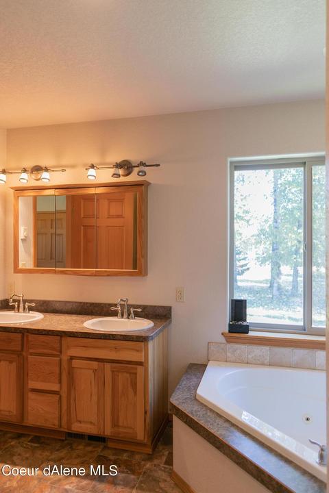 850 Cedar Spgs, Sandpoint, ID 83864 photo 18