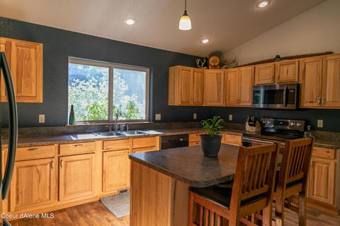 850 Cedar Spgs, Sandpoint, ID 83864 photo 11