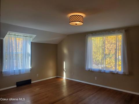 24 Park Cir, Kellogg, ID 83837 photo 4
