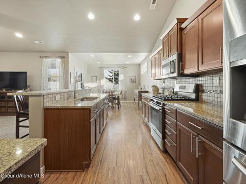 818 W Jenicek Loop, Post Falls, ID 83854 photo 3