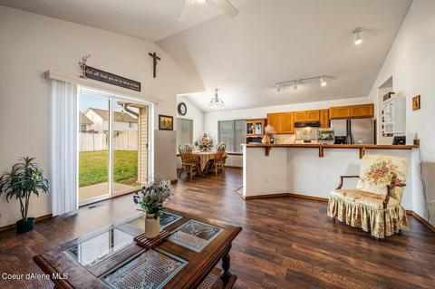 2464 N Sparrow Loop, Post Falls, ID 83854 photo 6