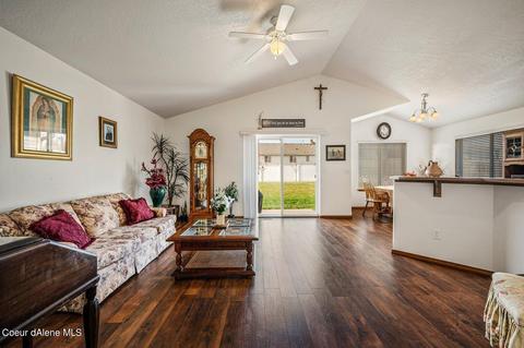 2464 N Sparrow Loop, Post Falls, ID 83854 photo 8