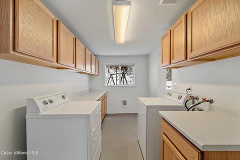 323 Pine St, Mullan, ID 83846 photo 17