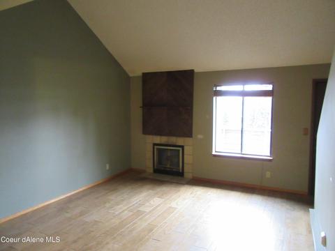 105 E Willow Tree Ln, Hayden, ID 83835 photo 2