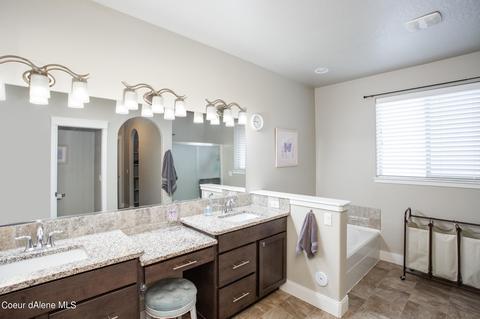 1696 N Viking Loop, Post Falls, ID 83854 photo 12