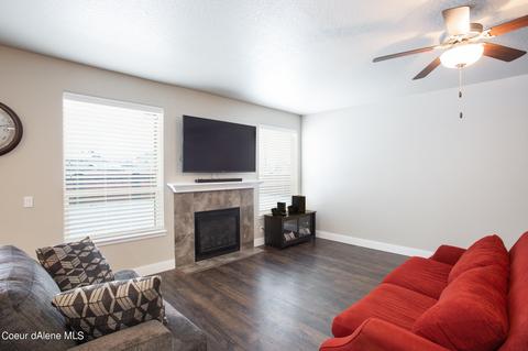 1696 N Viking Loop, Post Falls, ID 83854 photo 4