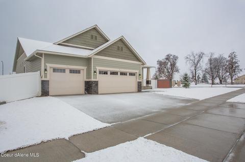 1696 N Viking Loop, Post Falls, ID 83854 photo 2
