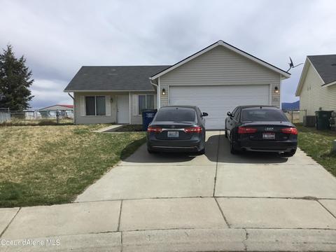 2704 E Knapp Cir, Post Falls, ID 83854 photo 1
