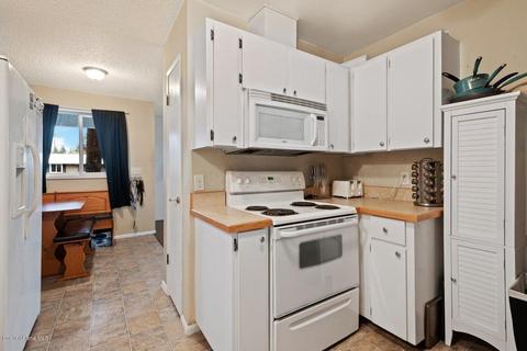 504 E 19th Ave, Post Falls, ID 83854 photo 12