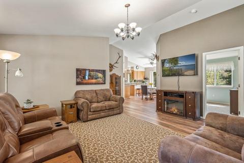 377 Paradise Ln, Pinehurst, ID 83850 photo 2
