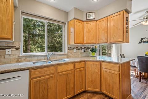 377 Paradise Ln, Pinehurst, ID 83850 photo 5