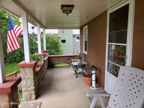 604 Fourth St, Pinehurst, ID 83850 photo 5