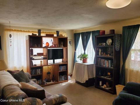 604 Fourth St, Pinehurst, ID 83850 photo 9
