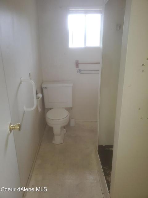 512 E D St, Pinehurst, ID 83850 photo 8