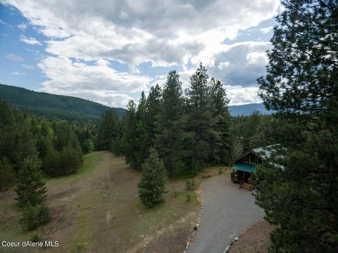 1041 Wilderness Rd, Naples, ID 83847 photo 3
