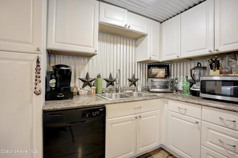 1323 W Lake St, Sandpoint, ID 83864 photo 8