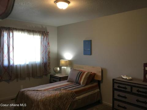 1781 N Minam Loop, Post Falls, ID 83854 photo 11