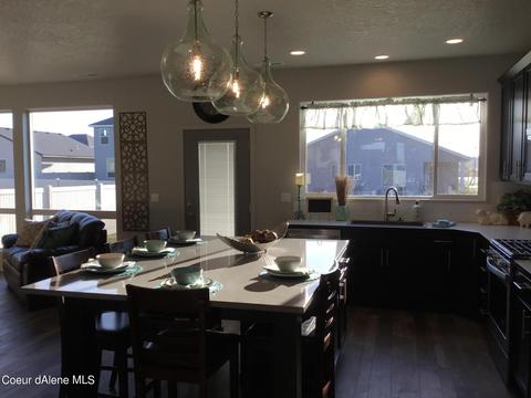 1781 N Minam Loop, Post Falls, ID 83854 photo 2