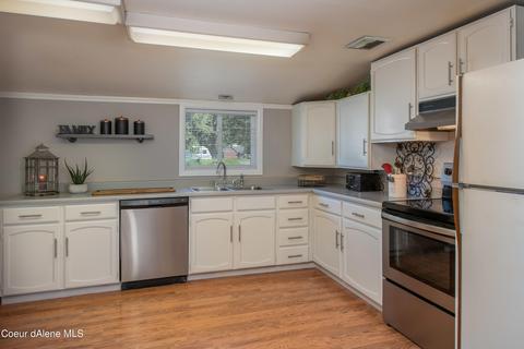 401 Lewiston Ave, Pinehurst, ID 83850 photo 7