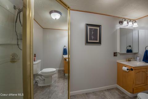 401 Lewiston Ave, Pinehurst, ID 83850 photo 16