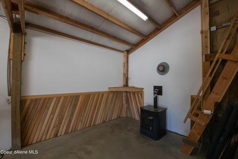 401 Lewiston Ave, Pinehurst, ID 83850 photo 28