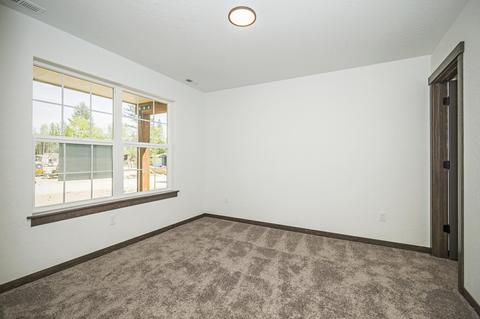 256 Jasper Loop, Ponderay, ID 83852 photo 16